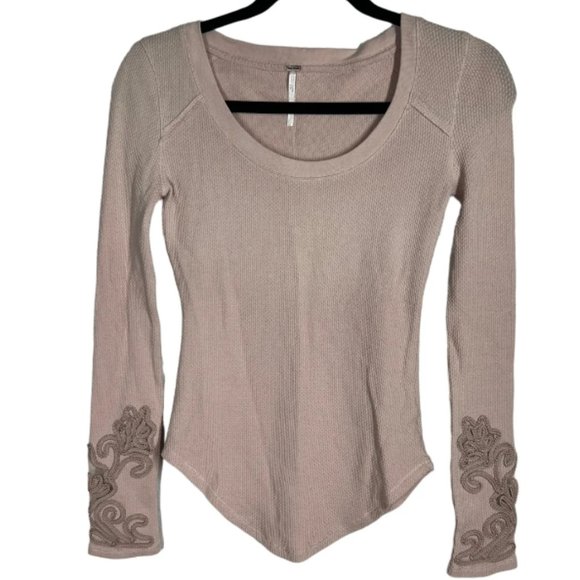 Top - Picture 1 of 1